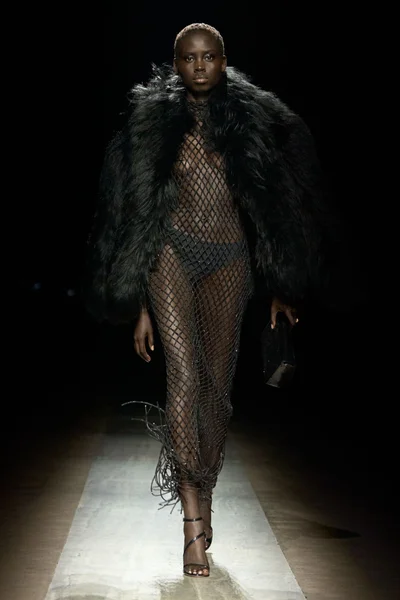 Look 65